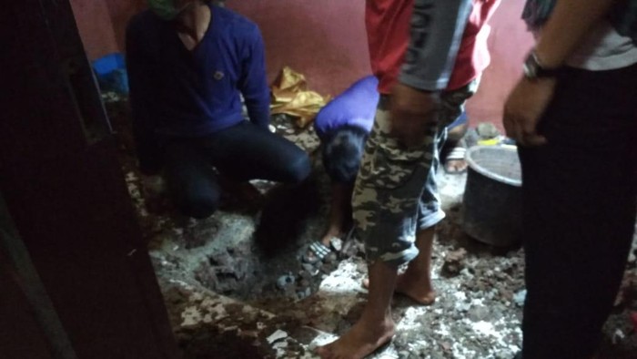 Penampakan kuburan mayat pria di Depok (Dok Dokumen)