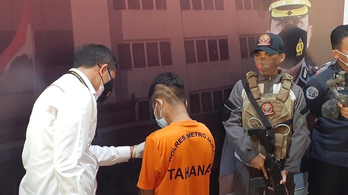 Polisi tangkap guru silat yang cabuli 2 murid perempuan di Jakut