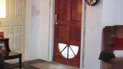 8 Foto Interior Rumah Super Aneh, Bikin yang Lihat Mengerutkan Dahi