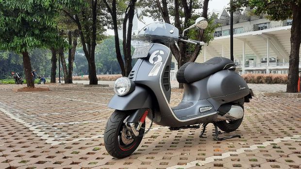 Vespa GTV Sei Giorni II