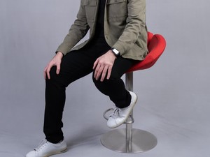 Catatan Manis Indosat Ooredoo di Bawah Komando CEO Ahmad Abulaziz