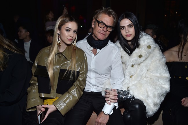 Amelia merupakan putri dari aktor Harry Hamlin, bintang serial Mad Man, Veronica Mars dan Shameless. Ibunya, Lisa Hamlin, adalah bintang reality show Real Housewives of Beverly Hills. (Foto: Getty Images/Pascal Le Segretain)