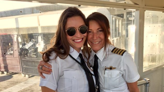 Donna Garrett pilot ibu dan anak
