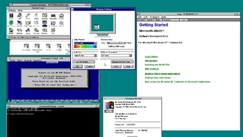 Windows NT 3.5 adalah versi kedua NT yang diluncurkan dan menandai upaya Microsoft merambah komputer bisnis dengan fitur keamanan dan berbagi file yang penting. Sistem operasi yang diluncurkan tahun 1994 ini juga mendukung TCP/IP, protokol jaringan komunikasi yang kita gunakan untuk mengakses internet saat ini. Foto: The Verge