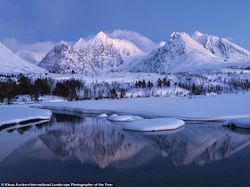 Surga Dunia yang Terabadikan Jawara Landscape Photographer of the Year