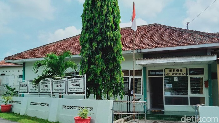 Kantor KUA Jogonalan, Klaten, Jumat (20/11/2020).