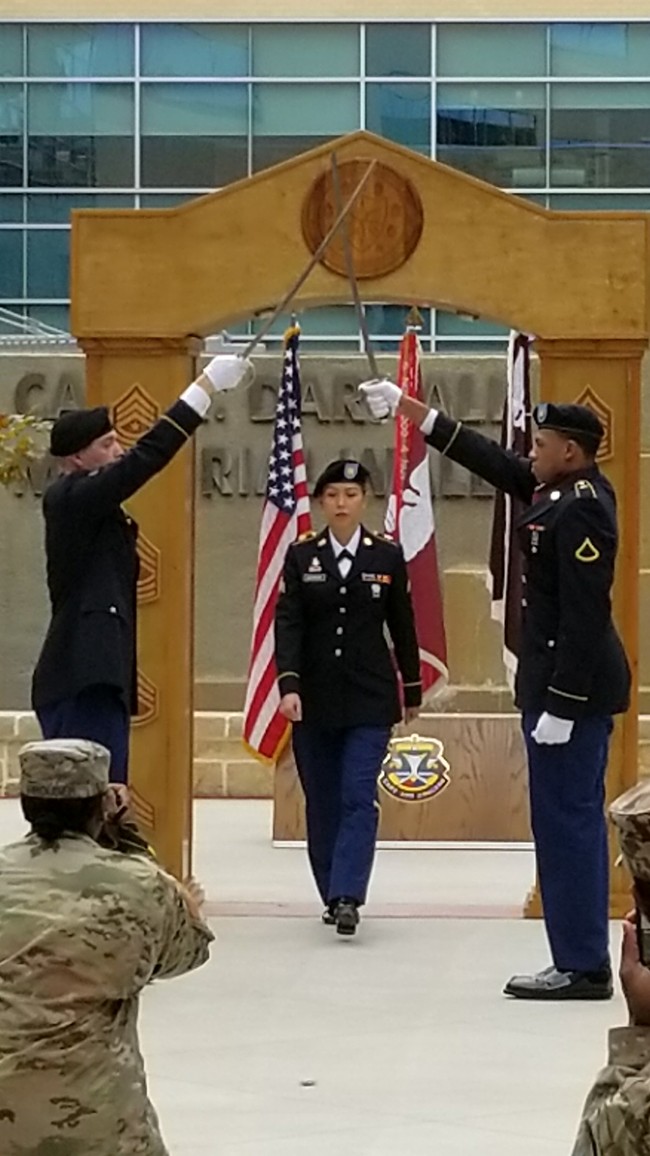 Miss Indonesia 2006 Kristania Virginia Besouw lahir di Manado, Sulawesi Utara. Ia berangkat ke Amerika Serikat setahun setelah kemenangannya pada 2007. Dia menyusul mamanya yang sudah lebih dulu tinggal di Negeri Paman Sam. Dan hingga kini Kristania yang akrab disapa Kristy sudah menjadi warga negara AS. Kristy pindah kewarganegaraan dan bekerja sebagai tentara wanita dan perawat di AS. Ia pun menikah dengan pria yang bernama James Hall. Foto: Dok. pribadi Kristania Virginia Besouw.