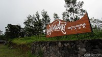 Kawasan wisata di Utara Dusun Sambungrejo, Desa Balerante Kecamatan Kemalang, Klaten itu ditutup sejak tanggal 5 November.
