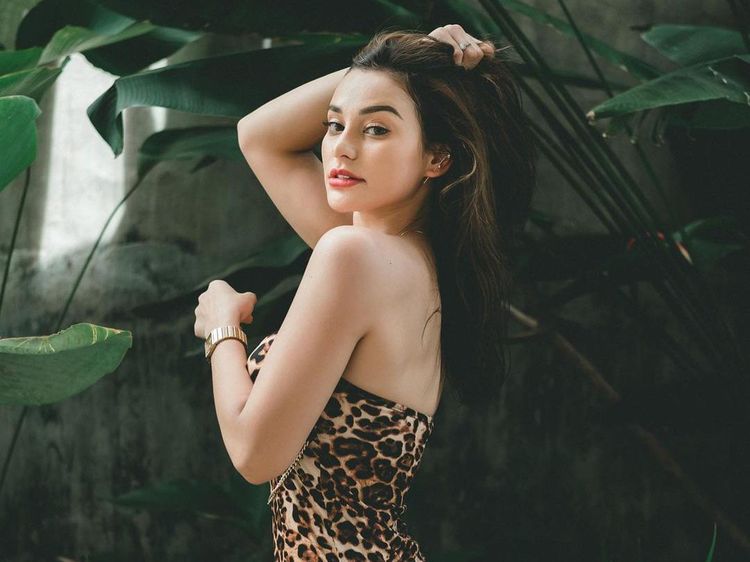 10 Penampilan Nora Alexandra, Istri Jerinx yang Dapat Ancaman Pembunuhan