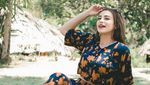 10 Penampilan Nora Alexandra, Istri Jerinx yang Dapat Ancaman Pembunuhan