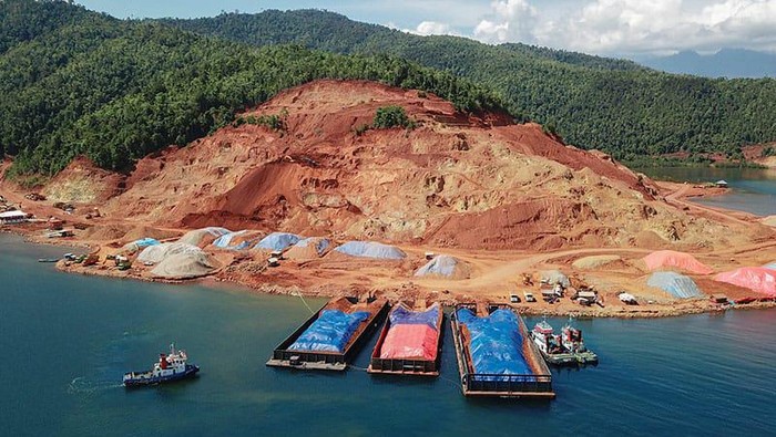 Pemerintah Indonesia melalui Kementerian Koordinator Maritim dan Investasi (Kemenkomarves) terus mengakselerasi hilirisasi nikel melalui percepatan Proyek Strategis Nasional (PSN) yang dicanangkan oleh Presiden Joko Widodo.