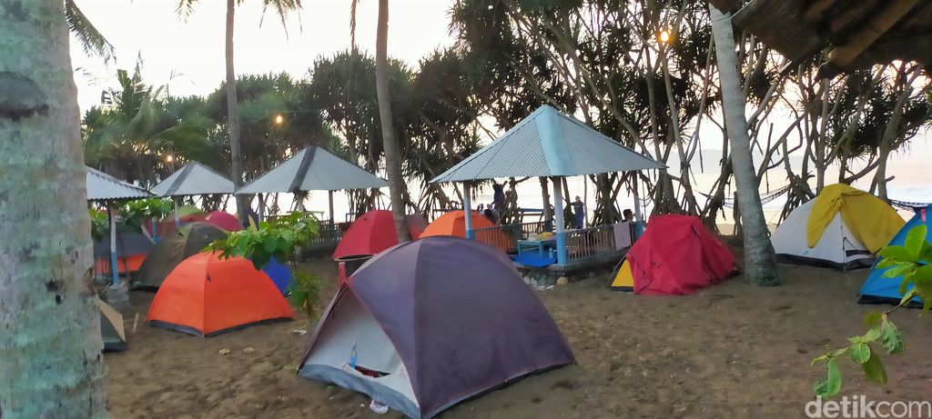 Pantai Rajegwesi Banyuwangi