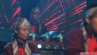 Tahun ini, YGF juga turut menghadirkan puluhan kelompok dan komunitas gamelan dari dalam dan luar negeri. Seru sekali bukan?