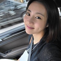 Lulusan Universitas Dongguk ini meraih popularitasnya setelah membintangi film Sunny. Ia sempat datang ke Jakarta saat pemutaran film remake tersebut, yang berjudul Bebas. Foto: dok. Instagram @reveramess_