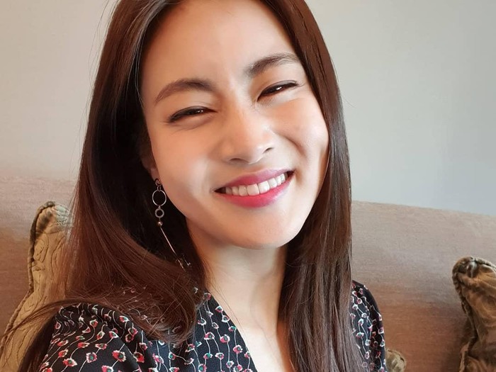 Potret Kang Sora yang tengah hamil