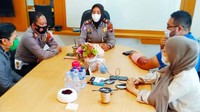 Kasat Lantas Polresta Banyumas AKP Ryke Rhimadila mengatakan kedua belah pihak sepakat untuk tidak melanjutkan ke jalur hukum. Tawaran ganti rugi juga sudah dinegosiasikan antara pengemudi Ayla dengan pemotor CBR1000RR SP. Istimewa/Satlantas Polres Banyumas.
