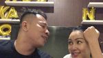 Romantisnya Kalina Ocktarani Saat Masak Rawon untuk Vicky Prasetyo