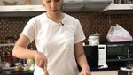 Romantisnya Kalina Ocktarani Saat Masak Rawon untuk Vicky Prasetyo
