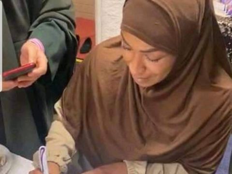 Petinju Belanda Ruby Jesiah Mesu baru saja memeluk agama Islam