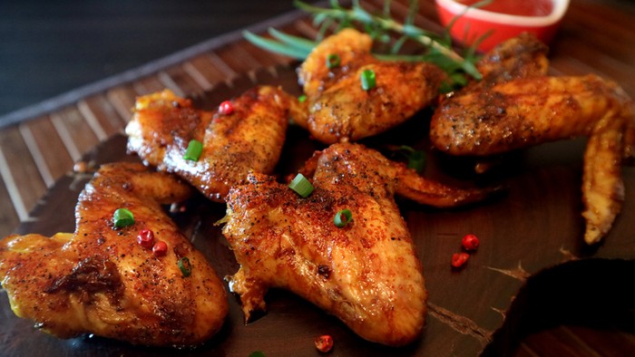 5 Takhayul Makanan di Korea, Sayap Ayam Picu Perselingkuhan