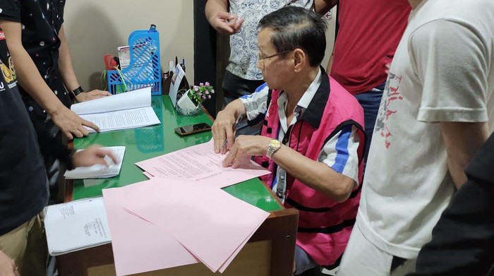 Terpidana kasus korupsi proyek pembangunan Pelabuhan Awerangge di Barru Oenardi alias Ayong ditangkap usai 9 tahun buron (dok. Istimewa).