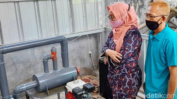 Wakil Wali Kota Cirebon apresiasi warga yang bikin alat pembakar sampah ramah lingkungan