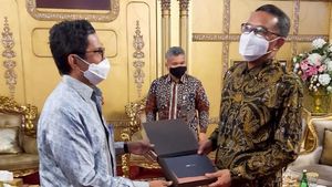 Bantuan Taman Bermain Anak untuk Warga Makassar