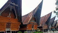 Objek wisata ini berlokasi di Simanindo, Kabupaten Samosir, Sumatra Utara.