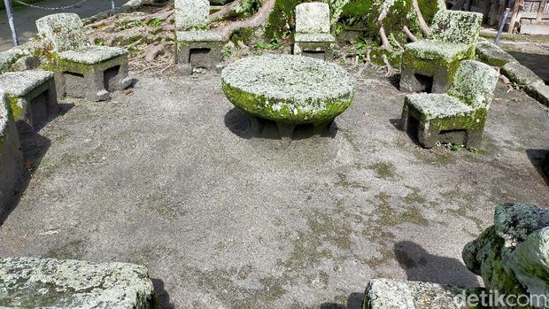 Batu Persidangan Siallagan