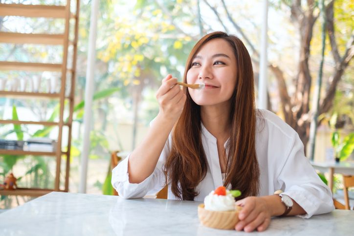 Cara Menurunkan Berat Badan, Ikuti 5 Tips Ngemil Sehat Ini