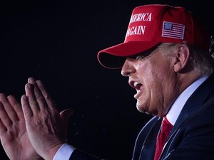 Dapatkah Trump Membalikkan Hasil Pilpres AS 2020?
