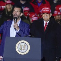 Setelah kabar dirinya positif Corona, Don membuat video di Instagram dan memberikan pernyataan tentang kondisinya. Dalam videonya, Don bahkan masih menyebut bahwa kemungkinan ia salah didiagnosa Corona.  Foto: AP Photo/Morry Gash, File