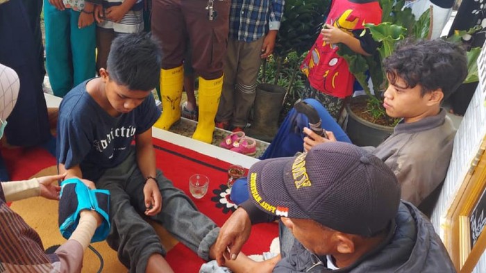 Dua Pria Tersesat di Gunung Gede Sukabumi