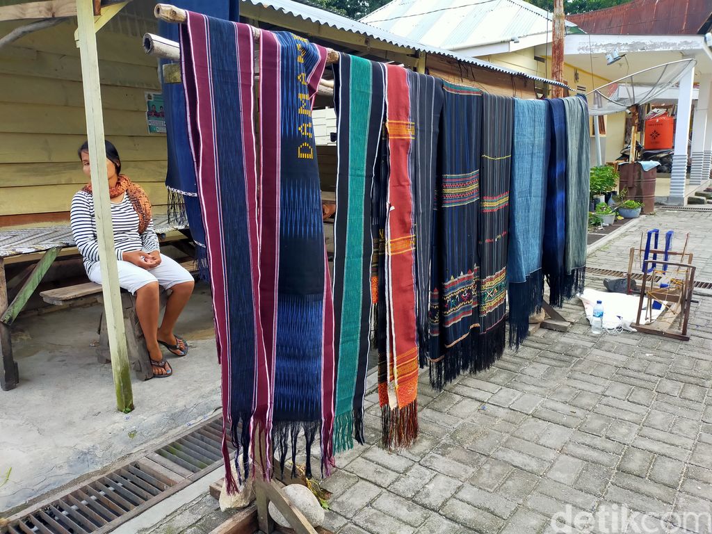 kain ulos batak