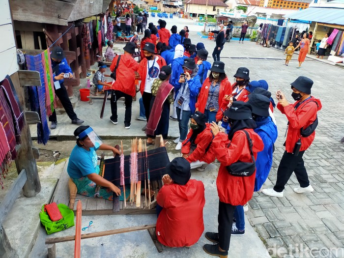 kain ulos batak