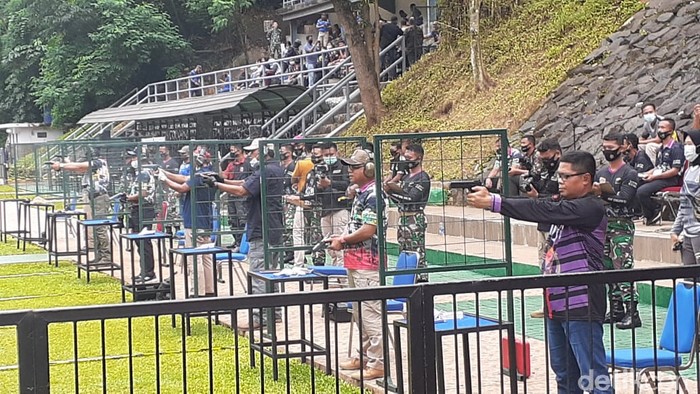 Lomba Menembak di Markas Marinir (Afzal/detikcom)