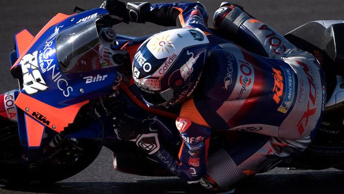 Miguel Oliveira PORTIMAO, PORTUGAL - NOVEMBER 20: Miguel Oliveira of Portugal and Team KTM Tech 3 rounds the bend during the free practice for the MotoGP of Portugal at Algarve Motor Park on November 20, 2020 in Portimao, Portugal. (Photo by Mirco Lazzari gp/Getty Images)