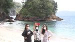 Foto Pantai Teluk Ijo Banyuwangi, Si Cantik yang Memikat Hati
