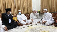 Anies Baswedan Bertemu Habib Rizieq Shihab. Dok. FPI
