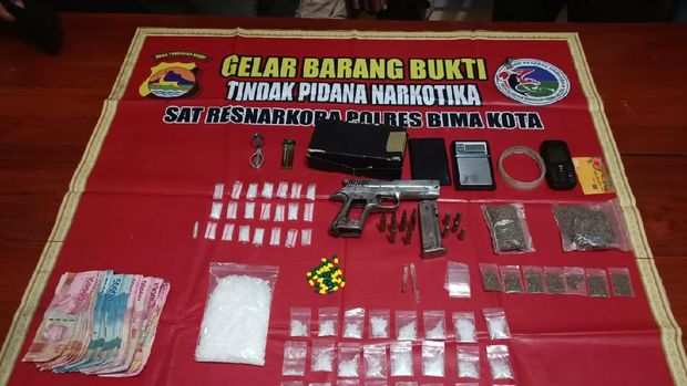 Polresta Bima tangkap dua kurir sekaligus pengedar narkoba
