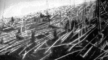 Peristiwa Tunguska (1908): Tahun 1908, sebuah ledakan dahsyat meletus di atas hutan Rusia, disaksikan segelintir orang dan menghancurkan area sangat luas. Dengan estimasi kekuatan ledakan 10 megaton (dan mungkin jauh lebih tinggi), ledakan ini jauh lebih kuat dari bom atom yang dijatuhkan di Jepang. Namun, misteri besar Peristiwa Tunguska adalah tidak adanya kawah. Jika itu asteroid, benda itu pasti meledak di udara sebelum menghantam Bumi. Namun hingga hari ini tidak semua orang menerima cerita asteroid dengan beberapa pihak menyalahkan ledakan gas alam atau komet. Foto: Tunguska, kawasan yang kena meteor.