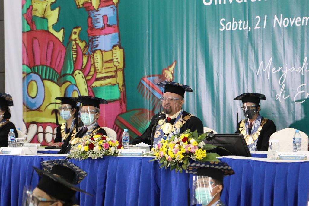 Wisuda UMN