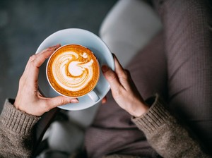 9 Efek Minum Kopi Terlalu Banyak, Sakit Kepala hingga Insomnia