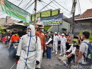 Laskar FPI Jaga Ketat Rumah HRS dari Penyemprotan Disinfektan, Ada Apa?