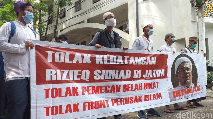 habib rizieq ditolak