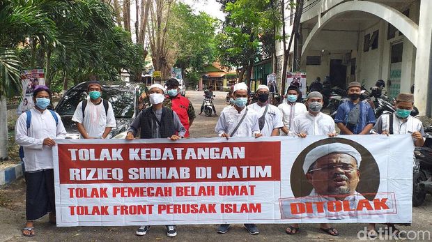 habib rizieq ditolak