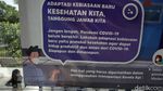 Hari Terakhir PSBB Transisi DKI, Warga Antre Olahraga di Velodrome