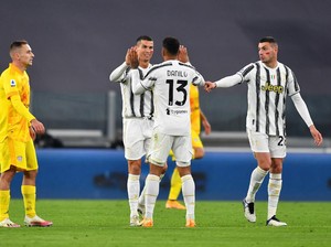 Juventus Vs Cagliari: Dua Gol Ronaldo Menangkan Bianconeri