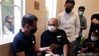 Dalam kunjungannya, Wishnutama menyempatkan berdialog dengan pemilik Toko Kopi Tuku, Andanu Prasetyo. Wishnutama bicara soal kopi dan potensinya untuk menarik wisatawan mancanegara. Menurut Wishnutama, kopi sangat potensial sebagai daya tarik bagi pariwisata Indonesia.