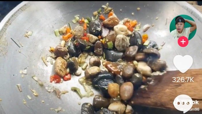 Kreasi Masak Batu yang Bikin Heran